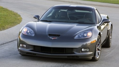 Het is 'now or never' bij de Pietersen US Carcenter, de importeur van Amerikaanse autos uit Rotterdam. Vanaf 28 januari tot en met 10 februari worden diverse nieuwe en gebruikte Amerikanen met grote 