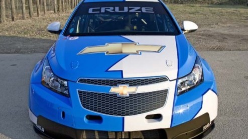 Vandaag onthult Chevrolet in Bologna de nieuwe Chevrolet Cruze WTCC die in 2009 in het World Touring Car Championship wordt ingezet. Het is de opvolger van de Nubira en hij werd voor deze gelegenheid 