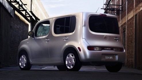 Nissan heeft in zijn eigen Londense designcentrum de volledig nieuwe Cube gepresenteerd. De auto verschijnt eind 2009 in de Nederlandse showrooms. Op de thuismarkt in Japan is de Cube reeds een begrip