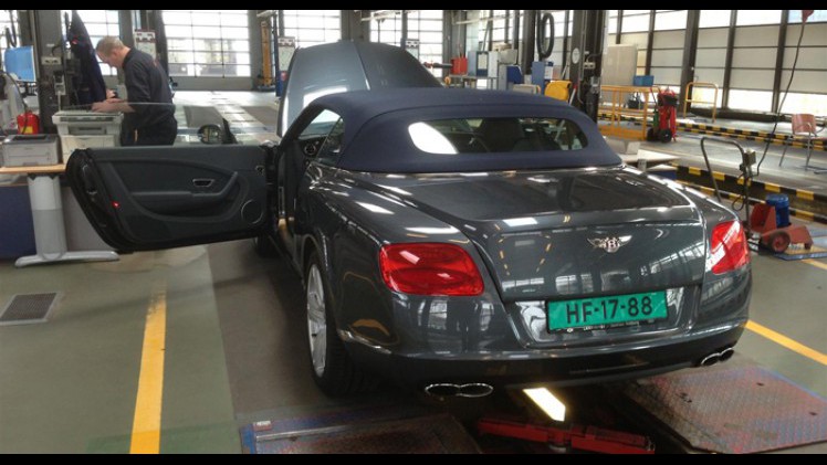 DAS Automotive Services begeleid het volledige aankoopproces tot en met het kenteken bij aanschaf van een auto uit Duitsland.