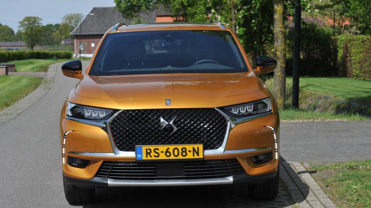 De DS 7 Crossback is de eerste volledig nieuwe auto onder het DS label. Kan deze SUV overtuigen in de premium klasse?