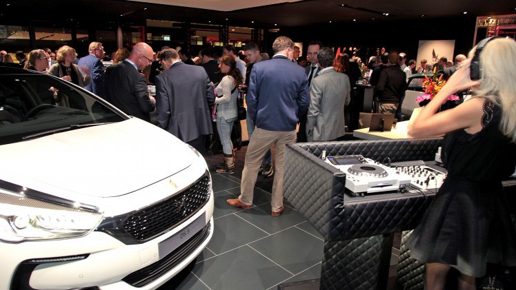 Het nieuwe Franse merk DS opent de DS Store Amsterdam voor de echte luxebeleving maar het merk opent ook DS Salons en DS pop-up stores.