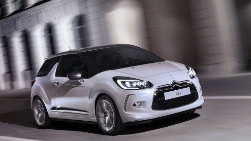 Autotest Citron DS3 BlueHDI 100. De update maakt de DS3 weer wat leuker in de omgang. De nieuwe kleine dieselmotor is voor zakenrijders interessant: 14% bijtelling in 2014 en 2015.