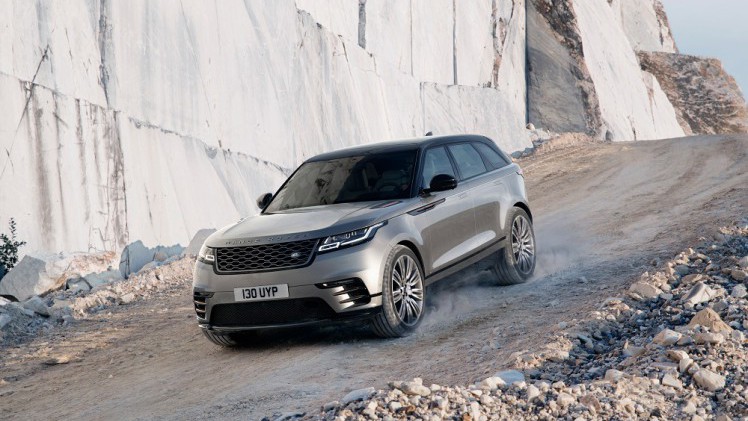 Land Rover heeft de sportieve toevoeging aan het Range Rover-gamma gepresenteerd: de Velar. Net onthuld, maar nu al te bestellen als First Edition.