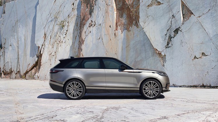Land Rover heeft de sportieve toevoeging aan het Range Rover-gamma gepresenteerd: de Velar. Net onthuld, maar nu al te bestellen als First Edition.
