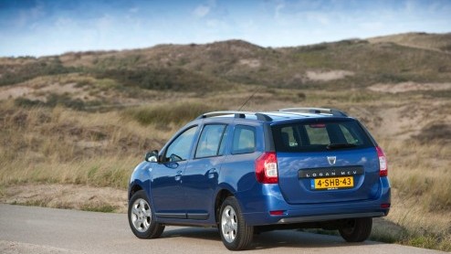 Autotest Dacia Logan MCV TCe90. De Dacia Logan MCV is terug. Nog steeds heel ruim maar nu een vijfzitter. Prijs nog altijd heel scherp gezien ruimte-aanbod. Veel zuiniger en stiller.