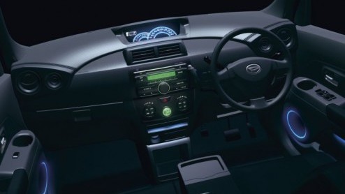 In Amerika en Japan is er een nieuwe rage ontstaan in de autowereld door de komst van de Scion xB. Scion is door Toyota op de markt gebracht als merk om meer jongeren te trekken.
