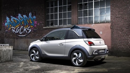 Een jaar na de Opel Adam Rocks wordt naar verwachting op de komende Autosalon van Genve eindelijk de productieversie getoond van de dakloze Adam.