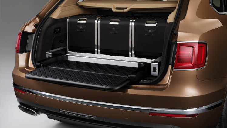 Bentley Bentayga is de meest luxe, exclusieve, snelste en meest vermogende SUV ter wereld met zijn 6.0 W12.