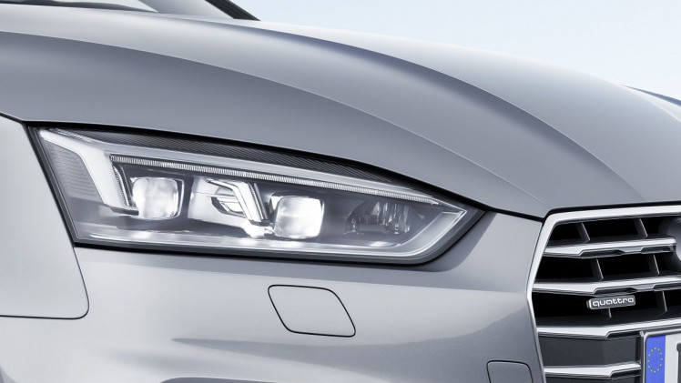 Na bijna tien jaar krijgt de A5 een tweede generatie. Volgens Audi-traditie presenteert de nieuweling zich als een evolutie van zijn voorganger. AutoVandaag zocht uit hoe de nieuwe coup? bevalt.