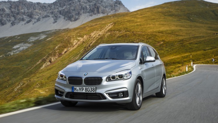 BMW introduceert de 225xe als plug-in hybride variant van de 2 Serie Active Tourer. De BMW F45 PHEV komt eind 2015 op de markt met 7% bijtelling.