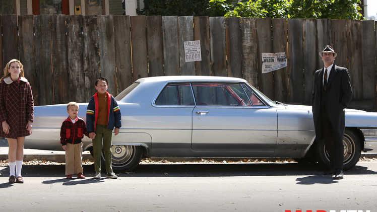 De hitserie Mad Men is na zeven seizoen eerder dit jaar afgesloten. Jij kunt de nieuwe eigenaar worden van de auto met de meeste 'screen time' van de serie, de Cadillac van hoofdpersoon Don Draper.