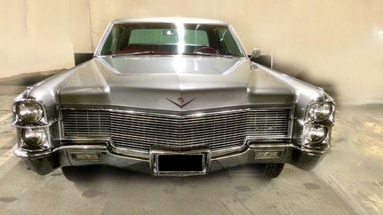 De hitserie Mad Men is na zeven seizoen eerder dit jaar afgesloten. Jij kunt de nieuwe eigenaar worden van de auto met de meeste 'screen time' van de serie, de Cadillac van hoofdpersoon Don Draper.