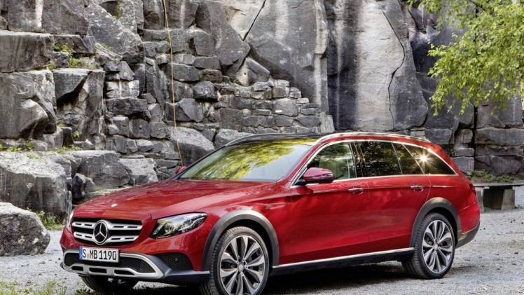 Mercedes-Benz levert vanaf de huidige generatie E-Klasse ook een off-road-uitvoering voor de E-Klasse Estate, de All-Terrain. Hoe dat bevalt zocht AutoVandaag uit met een rijtest.
