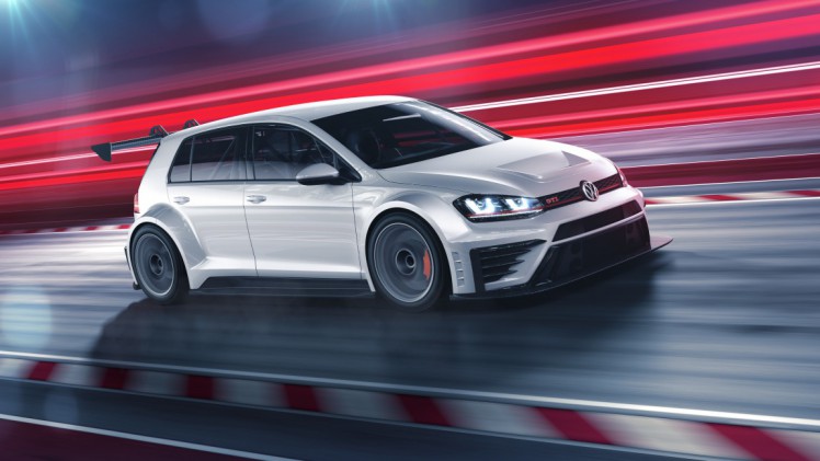 De GTI voor het circuit is de Volkswagen Golf GTI TCR met 330 pk. Hij gaat in 2016 aan de bak in verschillende toerwagenkampioenschappen.