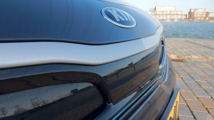 Kia heeft het Optima-aanbod uitgebreid met de PHEV. Zet die uitvoering de Optima beter neer op ze zakelijke markt? Met een rijtest zocht AutoVandaag dat uit.