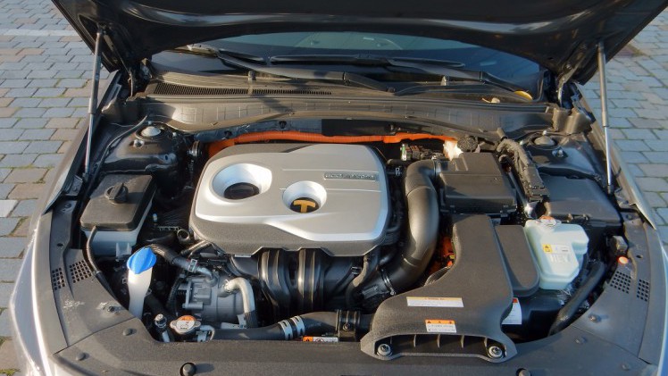 Kia heeft het Optima-aanbod uitgebreid met de PHEV. Zet die uitvoering de Optima beter neer op ze zakelijke markt? Met een rijtest zocht AutoVandaag dat uit.