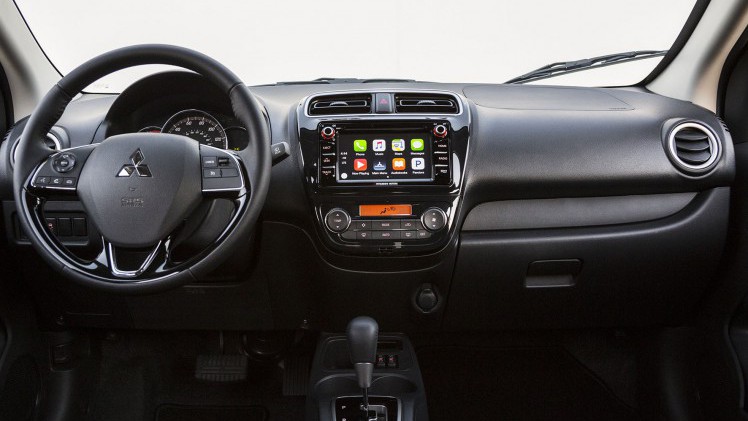 De facelift van de Mitsubishi Space Star fleurt de stadsauto flink op. Als eerste Mitsubishi is hij ook beschikbaar met Android Auto en Apple CarPlay.