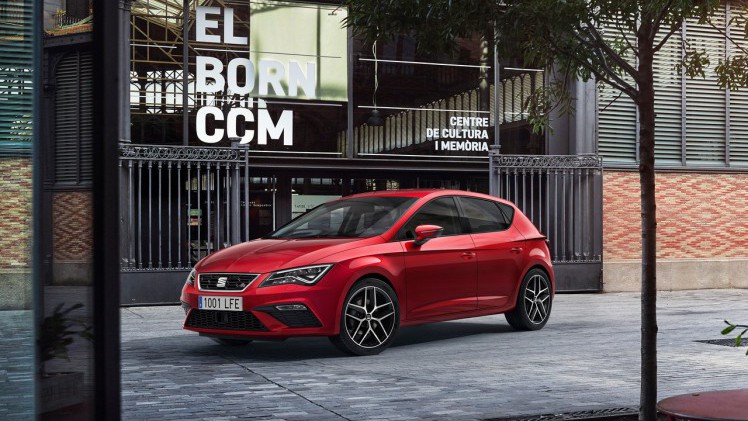 SEAT heeft de facelift van de 2017 Leon gepresenteerd. De wijzigingen zijn subtiel maar frissen de compacte middenklasser wel op.