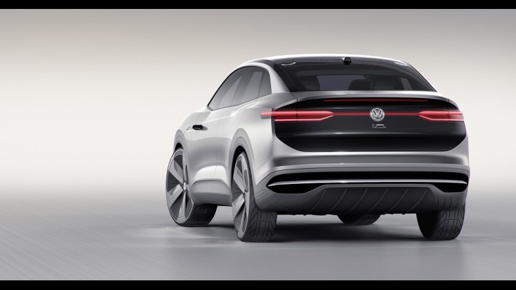Volkswagen heeft nu het doek getrokken van de nieuwe I.D. conceptcar. De vierdeurs coup-SUV heeft de naam Crozz gekregen. De auto presenteert onder andere een interieur met luchtzuiveringssysteem.