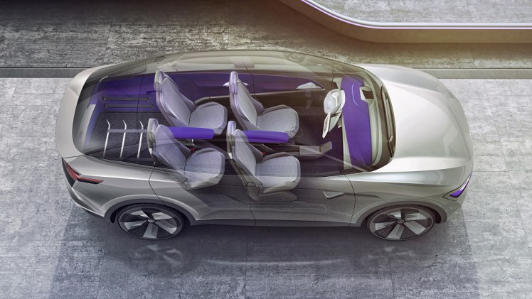 Volkswagen heeft nu het doek getrokken van de nieuwe I.D. conceptcar. De vierdeurs coup-SUV heeft de naam Crozz gekregen. De auto presenteert onder andere een interieur met luchtzuiveringssysteem.