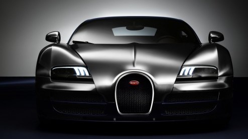 Bugatti Veyron 'Ettore Bugatti' als laatste Legend is exclusief uitgevoerd met koolstofvezel en aluminium, maar ook twee soorten lederen bekleding.