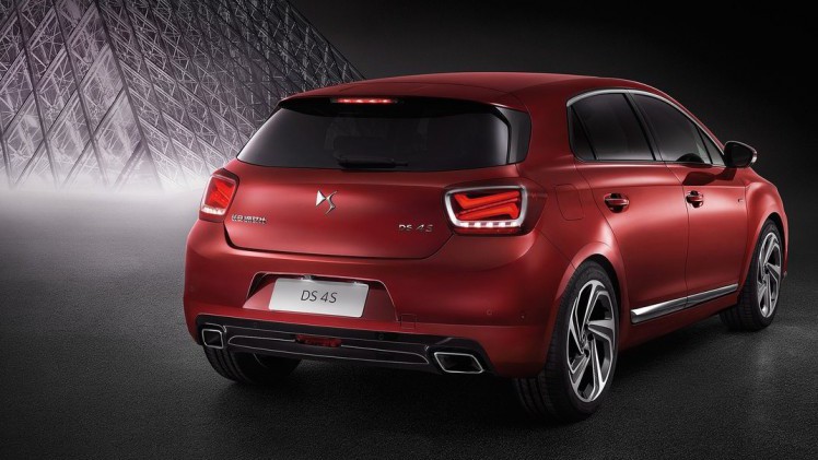 De DS4 voor China heet DS4 S en toont zich nog extravaganter dan de reguliere DS 4 voor Europa.