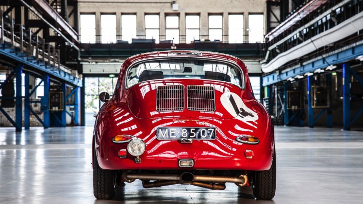Op 23 en 24 april 2016 vindt Capital Cars & Classics plaats in de Kromhouthal van Amsterdam. Lees hier wat je kunt verwachten.