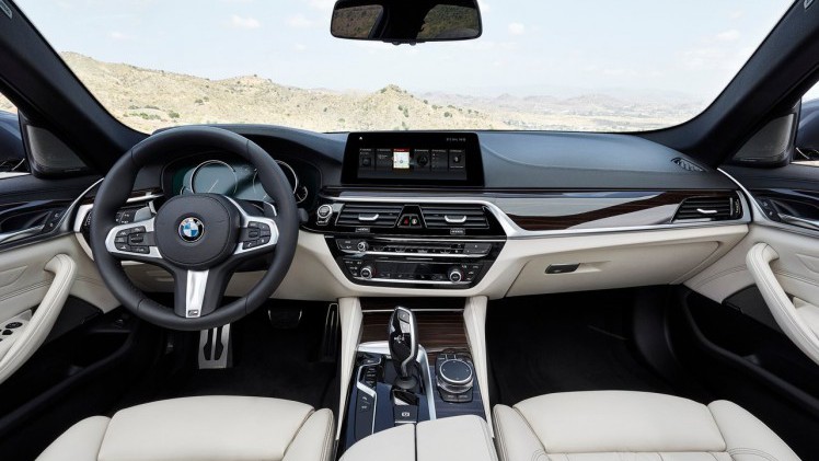 De vanafprijzen wisten we al even, maar nu hebben we de volledige prijslijst en uitvoeringen van de nieuwe BMW 5 Serie.