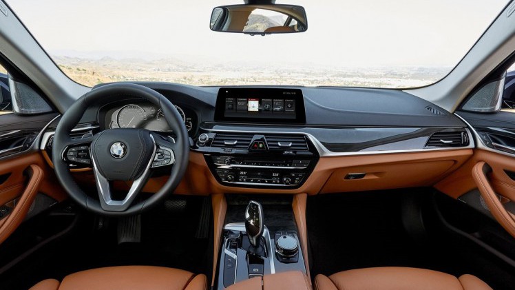 De vanafprijzen wisten we al even, maar nu hebben we de volledige prijslijst en uitvoeringen van de nieuwe BMW 5 Serie.