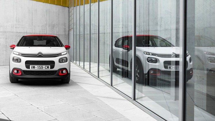 Citron gaat weer op de eigenzinnige toer. Na de C4 Cactus is ook de nieuwe Citron C3 daar een voorbeeld van. Is hij echt zo comfortabel als wordt beloofd? AutoVandaag deed een rijtest.
