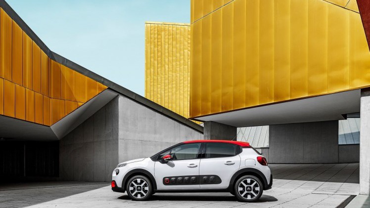 Citron gaat weer op de eigenzinnige toer. Na de C4 Cactus is ook de nieuwe Citron C3 daar een voorbeeld van. Is hij echt zo comfortabel als wordt beloofd? AutoVandaag deed een rijtest.