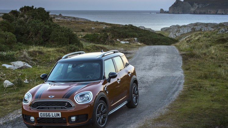 De nieuwe Mini Countryman werd gisteren gepresenteerd. Vandaag zetten we op een rijtje wat je echt over de auto moet of wilt weten.