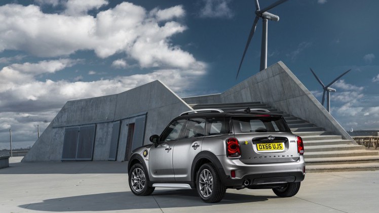 De nieuwe Mini Countryman werd gisteren gepresenteerd. Vandaag zetten we op een rijtje wat je echt over de auto moet of wilt weten.