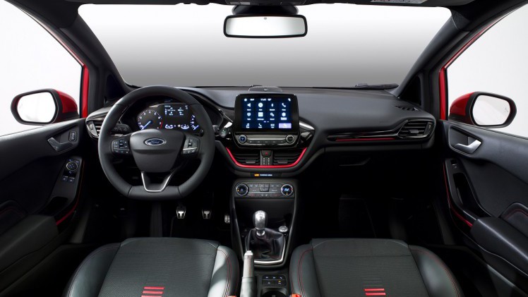 Nadat Ford de nieuwe Fiesta in vier uitvoeringen heeft gepresenteerd, is nu ook meer andere informatie bekend geworden. Bijvoorbeeld welke motoren, rijhulpsystemen en uitrusting de auto krijgt.