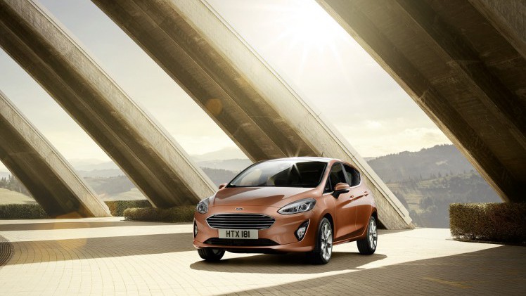 Nadat Ford de nieuwe Fiesta in vier uitvoeringen heeft gepresenteerd, is nu ook meer andere informatie bekend geworden. Bijvoorbeeld welke motoren, rijhulpsystemen en uitrusting de auto krijgt.