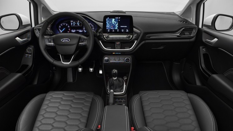 Nadat Ford de nieuwe Fiesta in vier uitvoeringen heeft gepresenteerd, is nu ook meer andere informatie bekend geworden. Bijvoorbeeld welke motoren, rijhulpsystemen en uitrusting de auto krijgt.