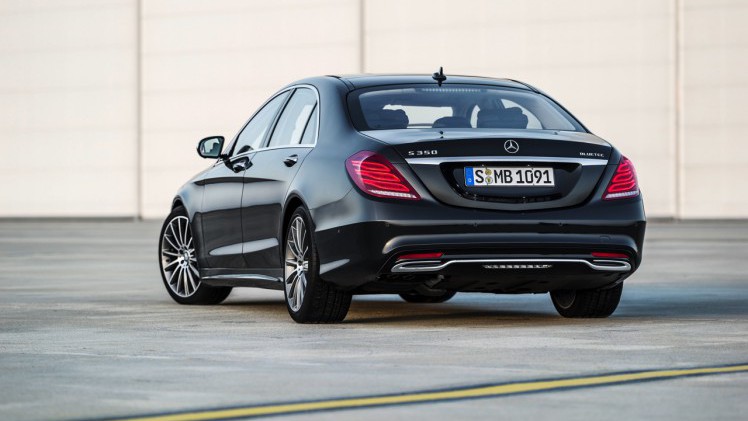 Mercedes-Benz laat de nieuwe E-Klasse W223 al uitlekken. Het model heeft veel weg van zijn grotere en kleinere broer, de S-Klasse en C-Klasse.