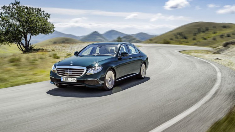 Mercedes-Benz laat de nieuwe E-Klasse W223 al uitlekken. Het model heeft veel weg van zijn grotere en kleinere broer, de S-Klasse en C-Klasse.