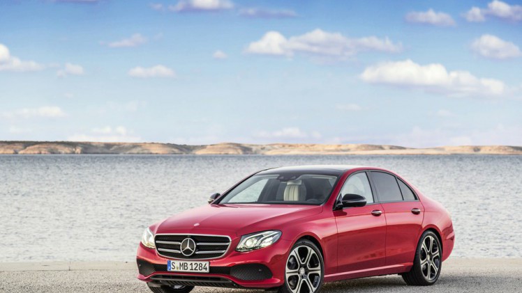 Mercedes-Benz laat de nieuwe E-Klasse W223 al uitlekken. Het model heeft veel weg van zijn grotere en kleinere broer, de S-Klasse en C-Klasse.