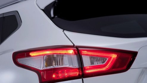 Internationale onthulling nieuwe Nissan Qashqai. Leverbaar vanaf februari 2014. Langer, breder, lager, ruimer en natuurlijk zuiniger dan zijn voorganger.