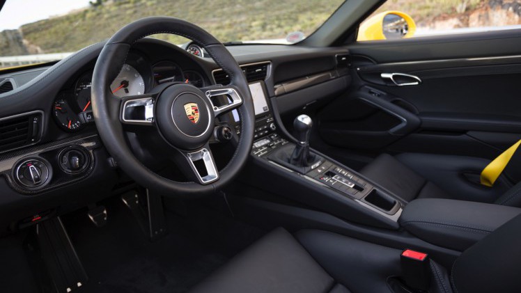 Autotest Porsche 911 Carrera S, de facelift van de 991-generatie is een feit. Verbeterde styling en een opgewaardeerd onderstel maken het icoon nog sterker.