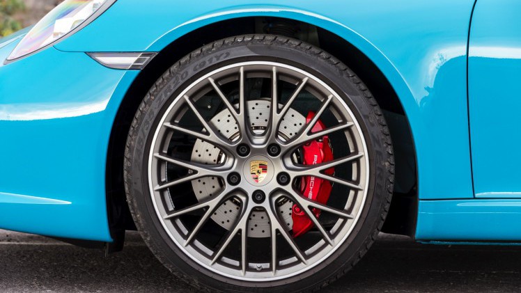 Autotest Porsche 911 Carrera S, de facelift van de 991-generatie is een feit. Verbeterde styling en een opgewaardeerd onderstel maken het icoon nog sterker.