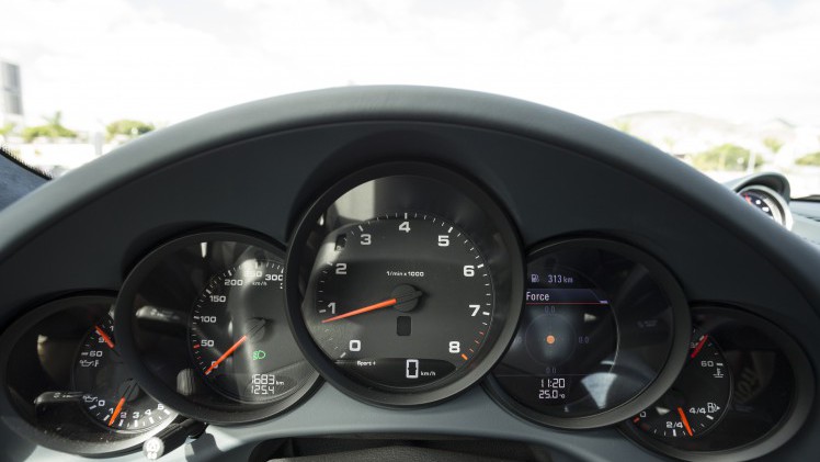 Autotest Porsche 911 Carrera S, de facelift van de 991-generatie is een feit. Verbeterde styling en een opgewaardeerd onderstel maken het icoon nog sterker.