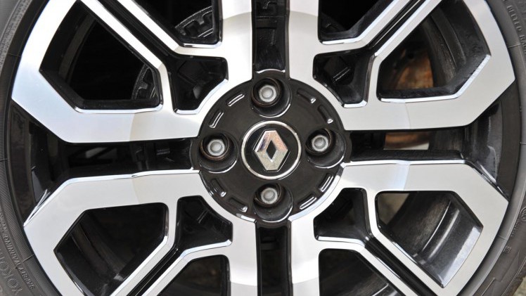 Renault heeft in het programma een lekker snelle uitvoering van de Twingo. Deze GT is onder handen genomen door Renault Sport en dat is altijd goed nieuws.