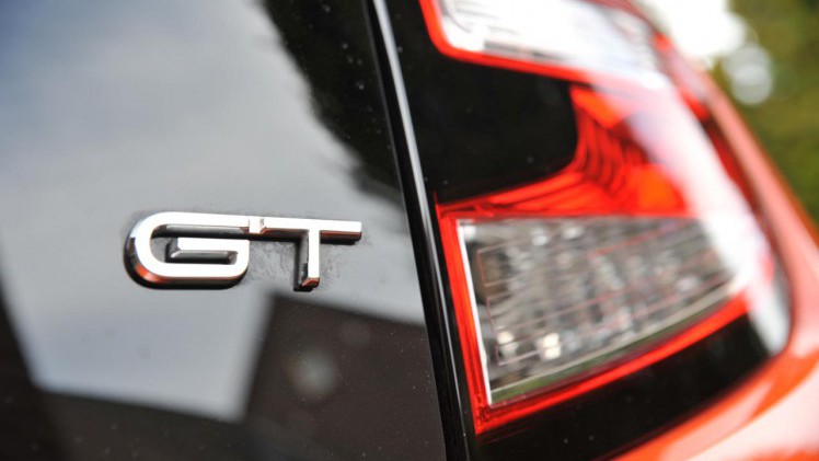 Renault heeft in het programma een lekker snelle uitvoering van de Twingo. Deze GT is onder handen genomen door Renault Sport en dat is altijd goed nieuws.