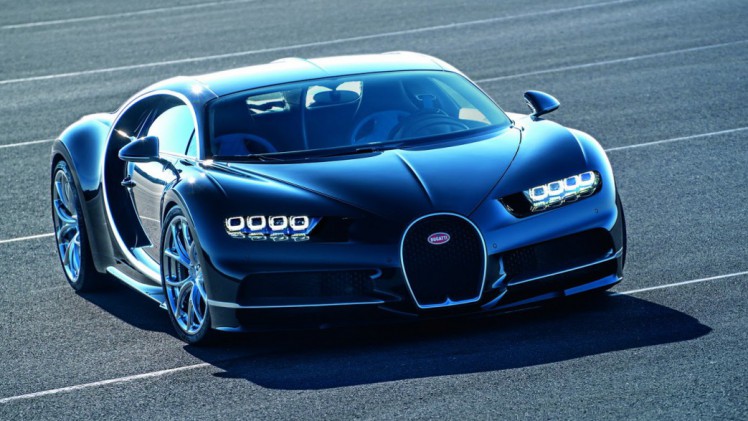 Bugatti Chiron knalt met 1500 pk, 1600 Nm en een topsnelheid van 420 km/u naar de Autosalon van Genve. Een nieuwe supercar is geboren...