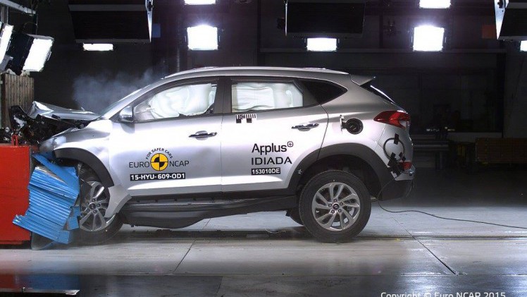 EuroNCAP voert crasthtest uit van Hyundai Tucson, Opel Karl en Mazda MX-5