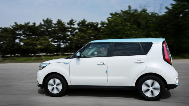 Kia zet koers naar zelfrijdende auto en autonoom rijden met een nieuwe generatie assistentiesystemen, waaronder Highway Driving Assist. In 2030 leidt dat tot de zelfrijdende Kia.