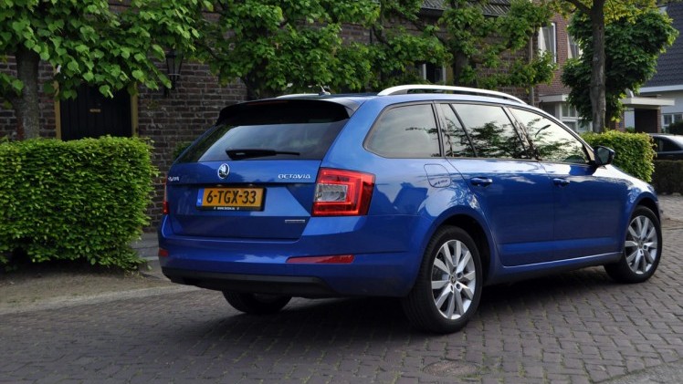 December was een drukke maand voor Nederlandse autodealers. Zoals verwacht maakten veel mensen nog even snel gebruik van gunstige bijtellingscategorien.
